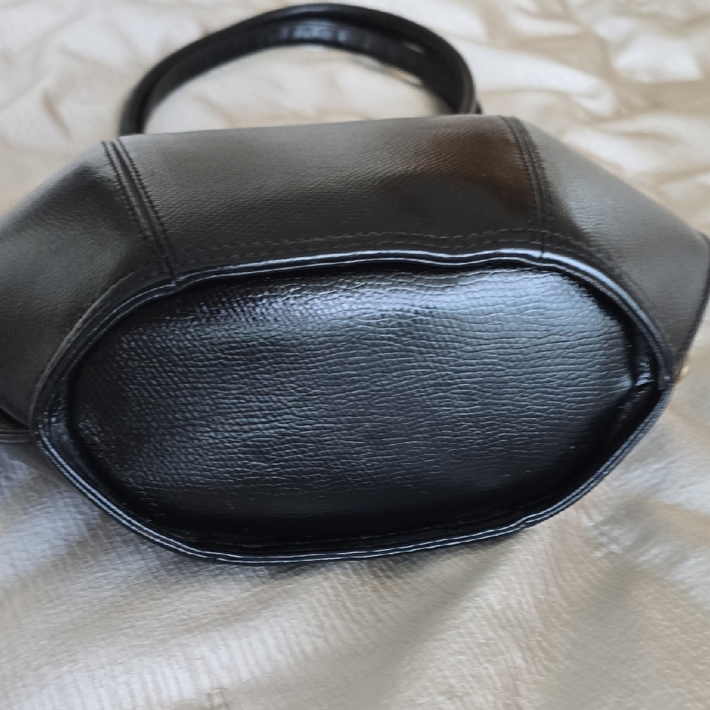 MCM Black Leather Shoulder Bag - Picture 8 of 16